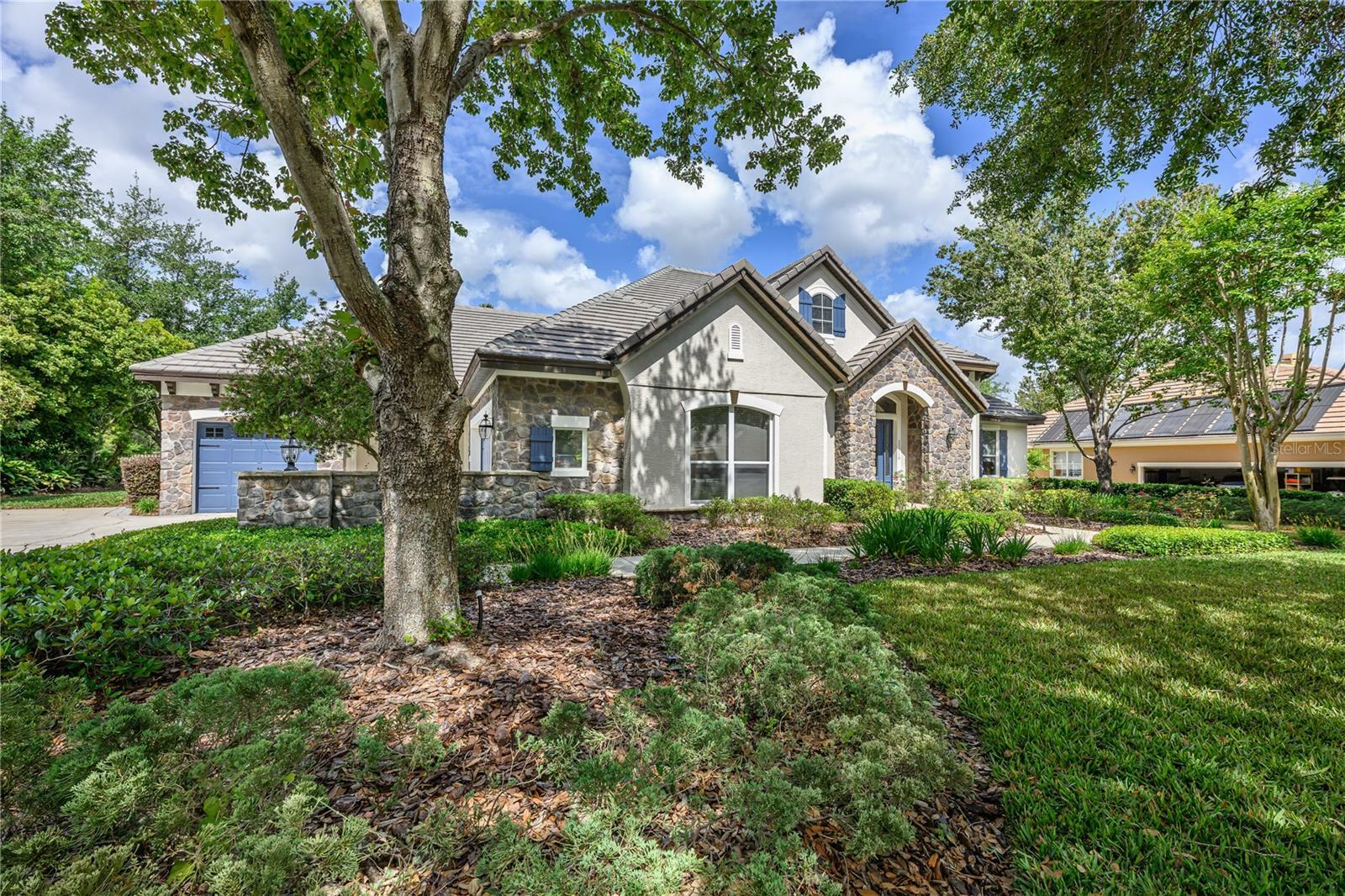 Property Photo:  25519 Hawks Run Ln  FL 32776 