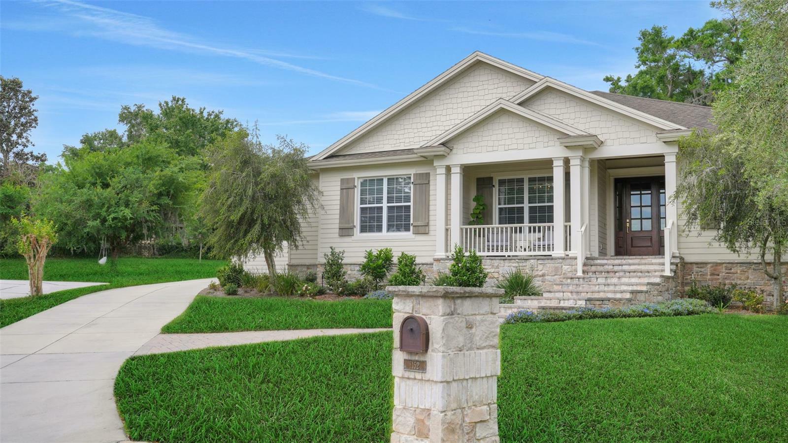 Property Photo: 1162 E Highland Drive FL 33813