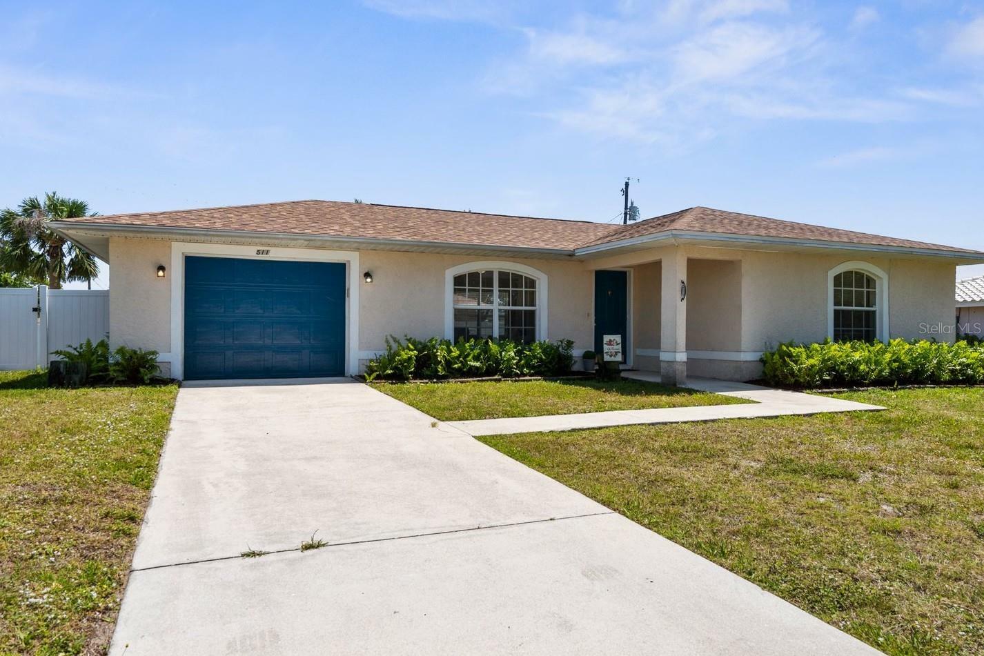 Property Photo: 511 Porpoise Road FL 34293
