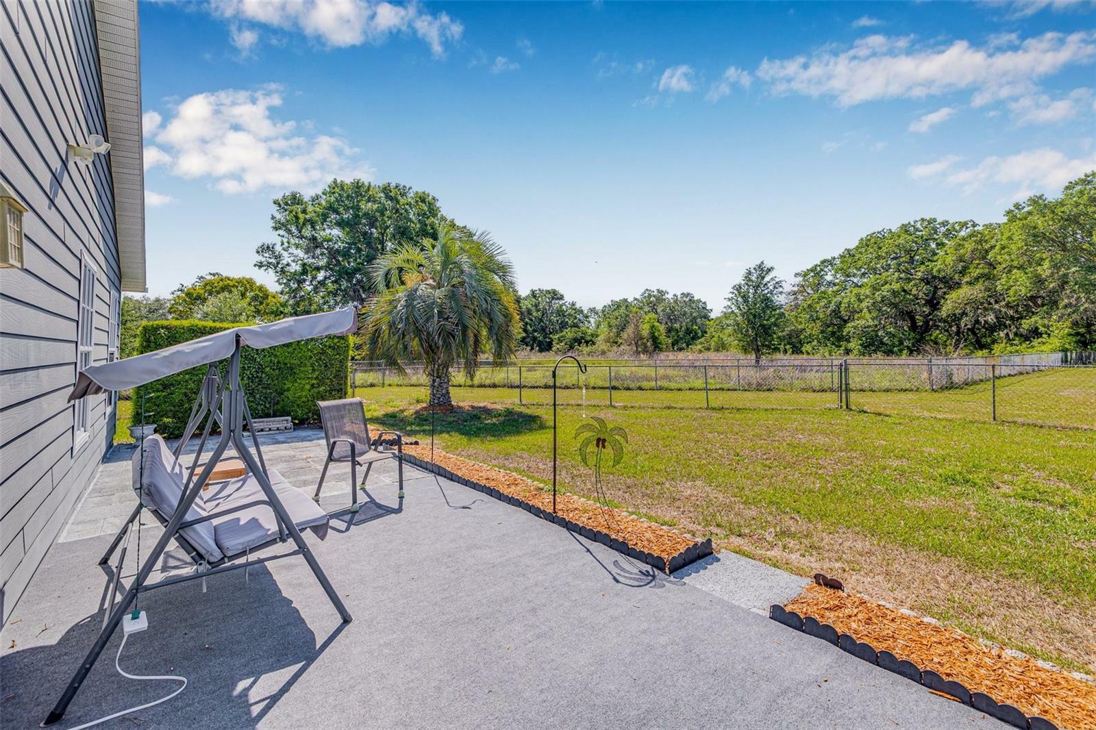 Property Photo: 37434 Derbyshire Drive FL 33542