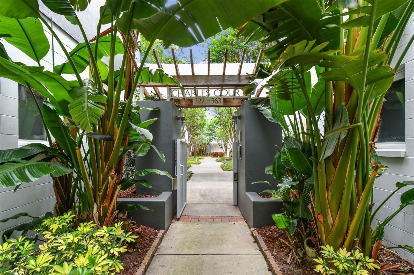 Property Photo: 337 4th Avenue S FL 33701