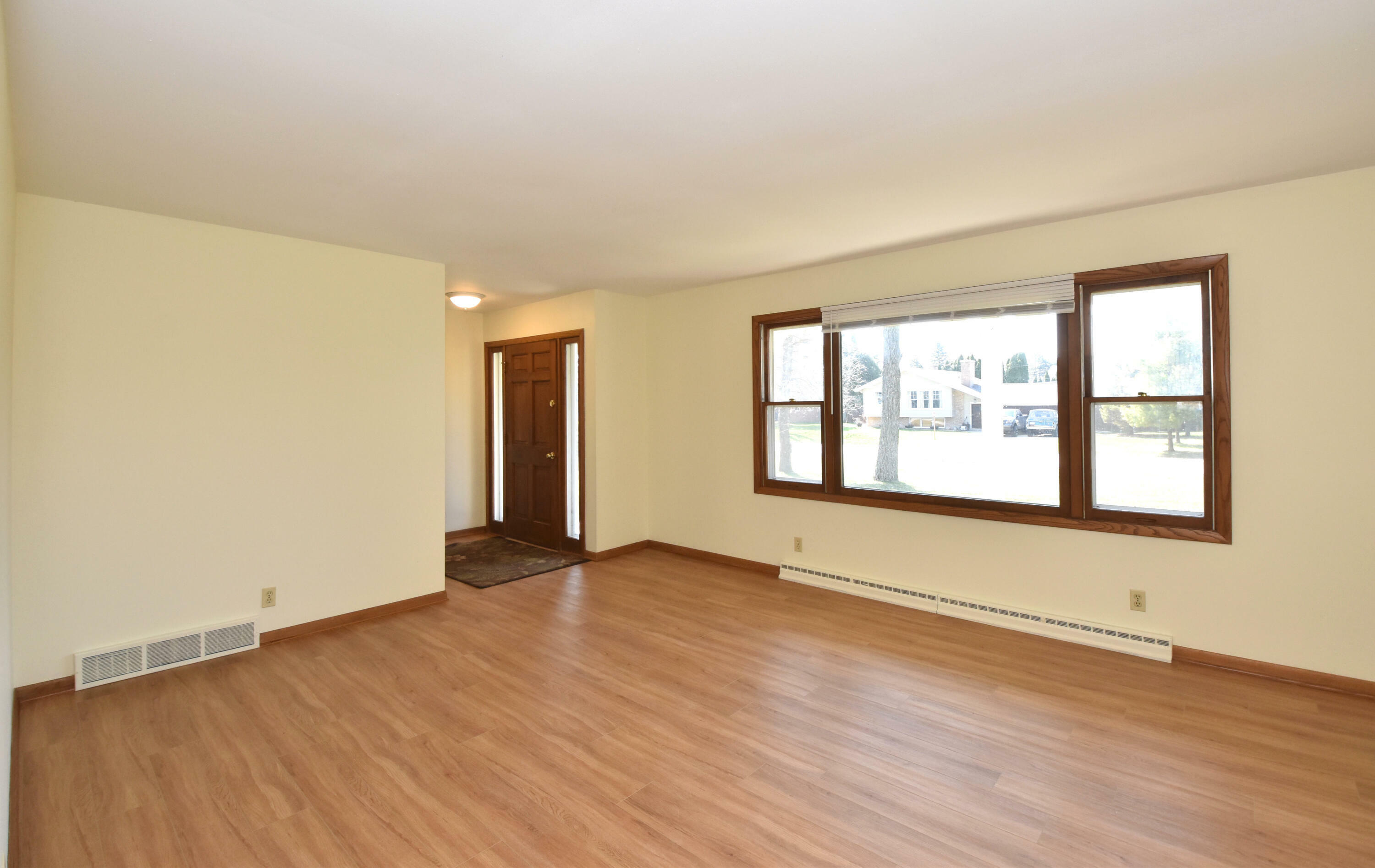 Property Photo: 1604 Tiffany Dr WI 53402