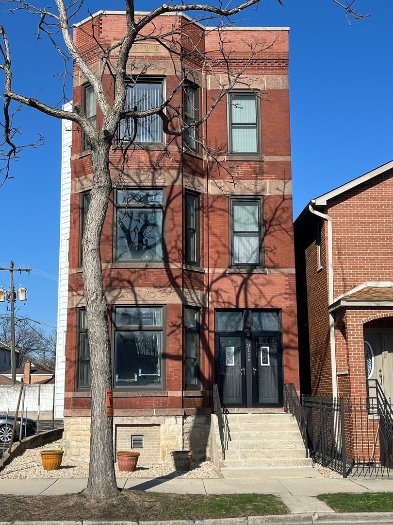 Property Photo: 3116 S Canal Street IL 60616