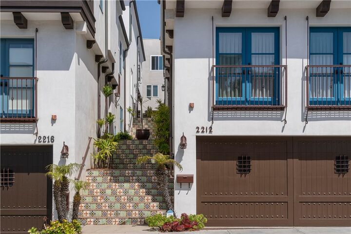 Property Photo: 2212 Manhattan Avenue CA 90266