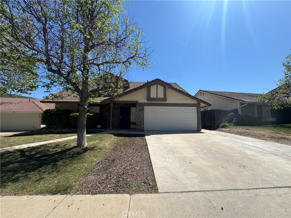Property Photo:  3465 Apple Blossom Lane  CA 92530 