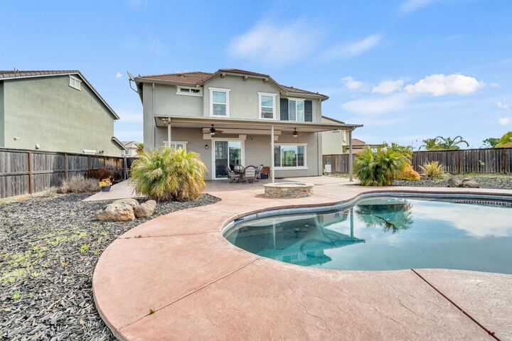 Property Photo:  7521 Chappelle Way  CA 95757 