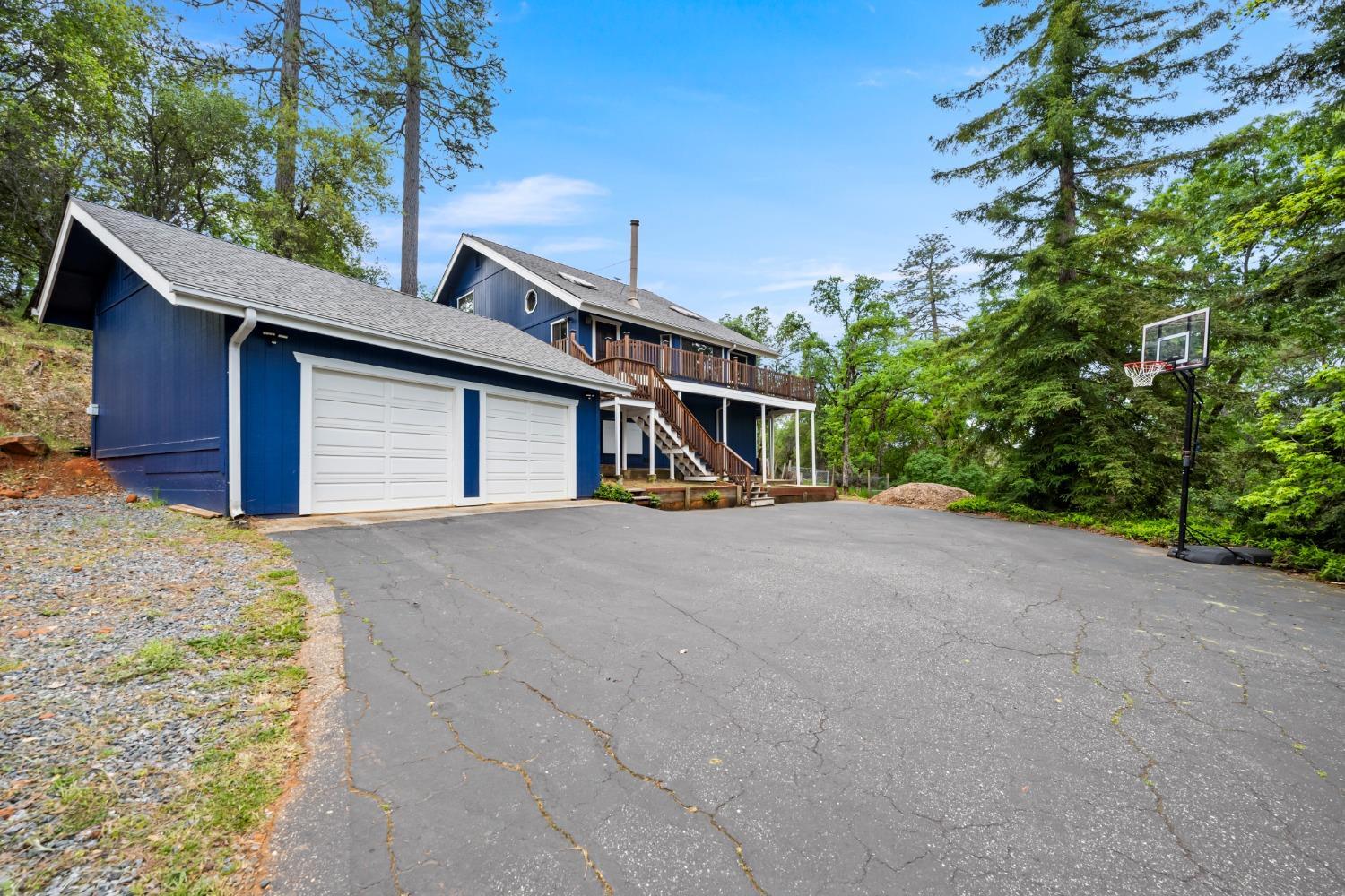 Property Photo: 19350 Valkenburg Lane CA 95949