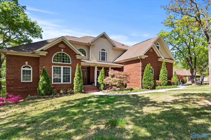10200 Gibraltar Drive SE  Huntsville AL 35803 photo