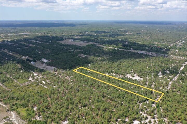 Property Photo: Frangipani Avenue FL 34117