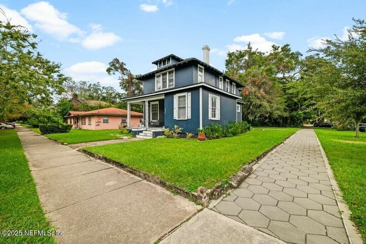 Property Photo:  2203 College Street  FL 32204 