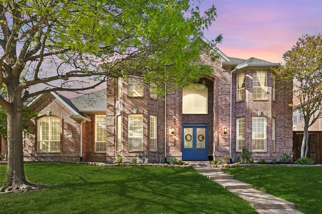 Property Photo:  3809 Lakedale Drive  TX 75025 