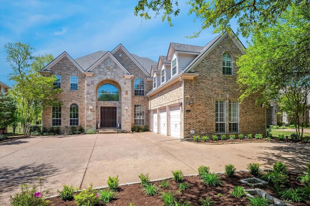 Property Photo:  7223 Marigold Drive  TX 75063 