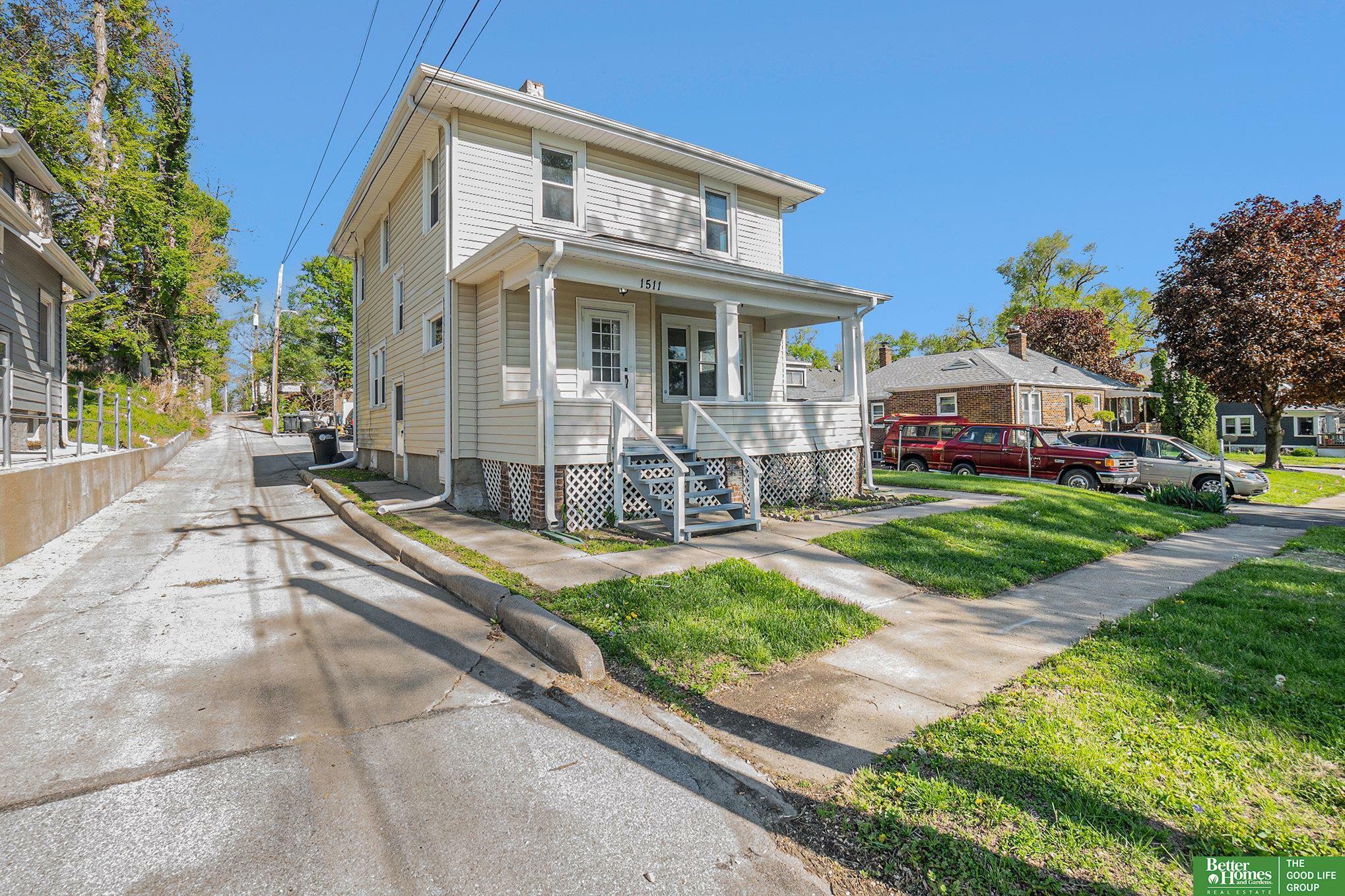 Property Photo: 1511 N 31st Street NE 68111
