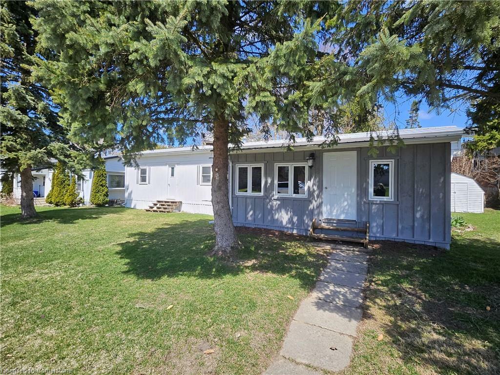Property Photo: 84 Wellington Street S 2 ON N0G 1P0