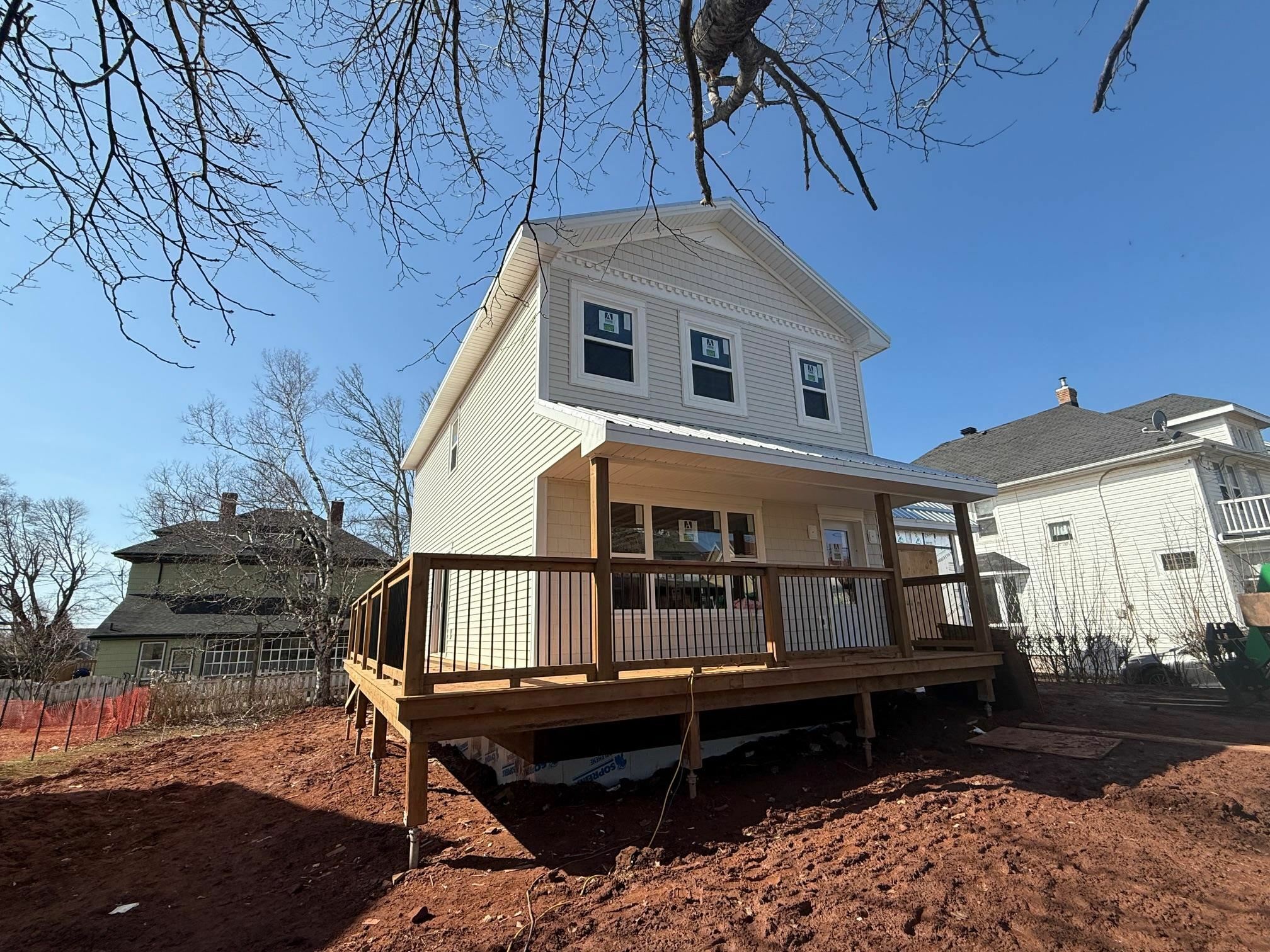 Property Photo: 366 Oak Avenue PE C1N 2A7