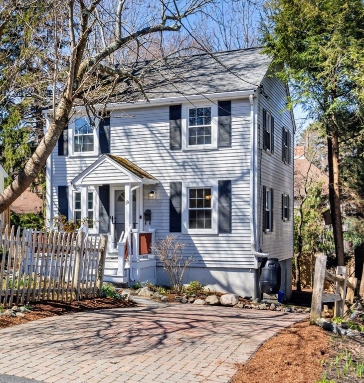 Property Photo: 19 Sylvia St MA 02421