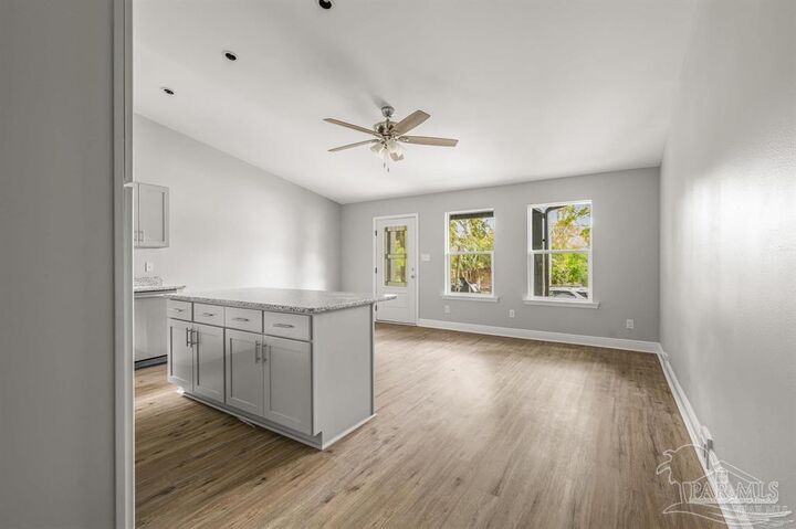 Property Photo: 1910 N Tarragona St FL 32503
