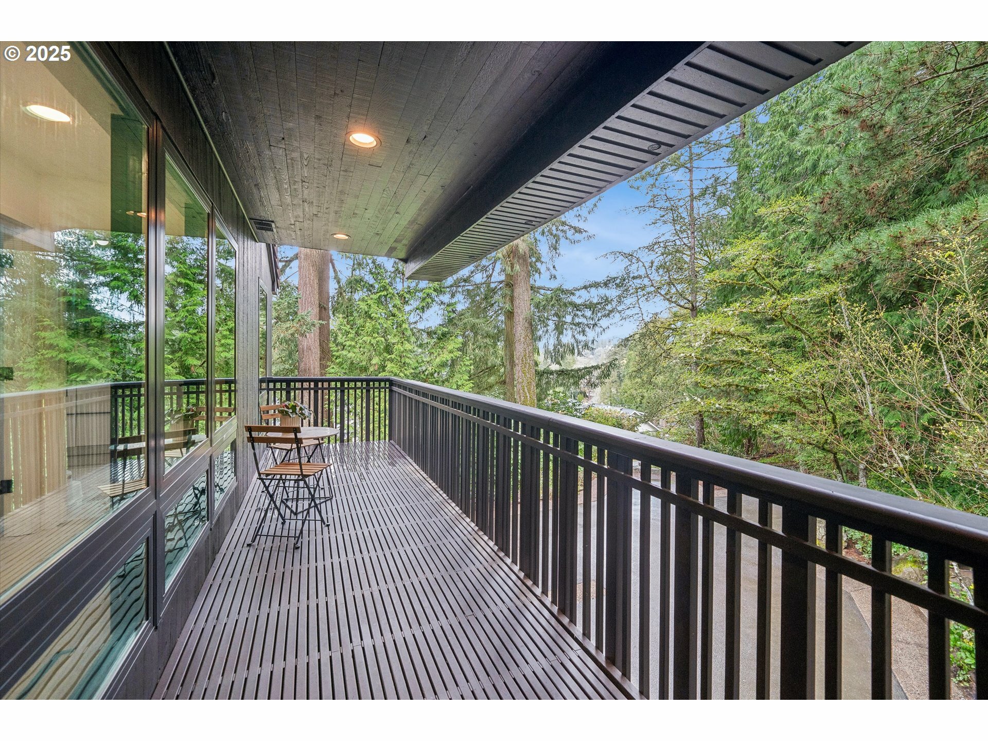 Property Photo: 17288 Blue Heron Rd OR 97034