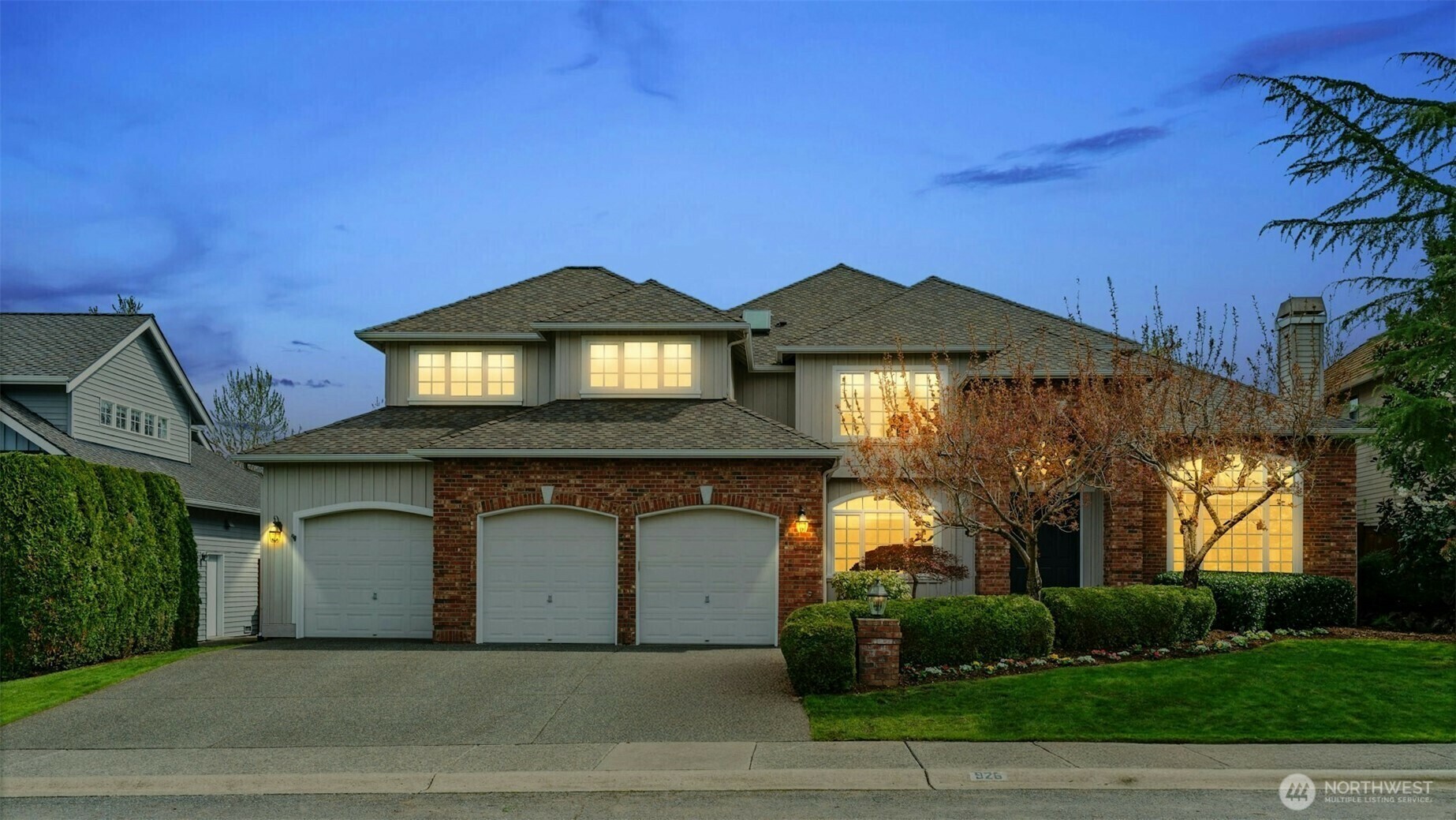 Property Photo: 926 269th Avenue SE WA 98075
