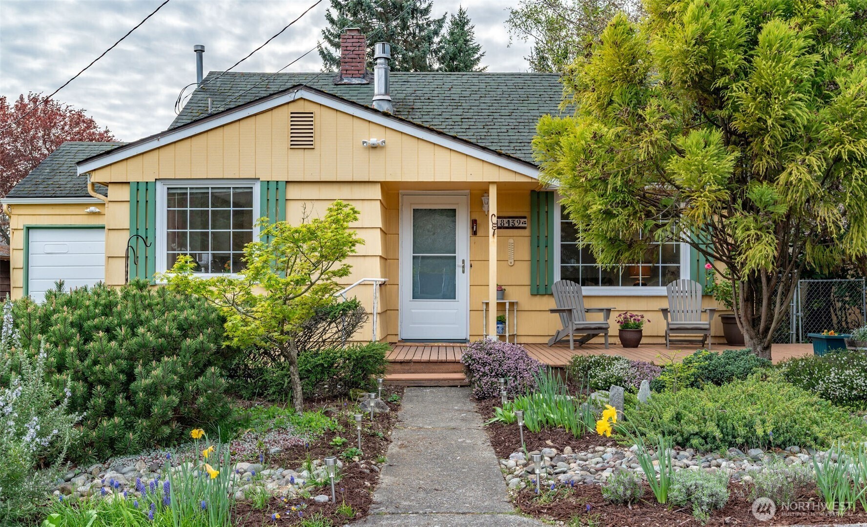 Property Photo: 18439 6th Avenue NE WA 98370