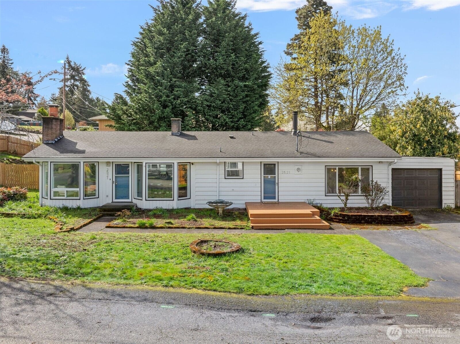 Property Photo:  2521 S 234th Street  WA 98198 