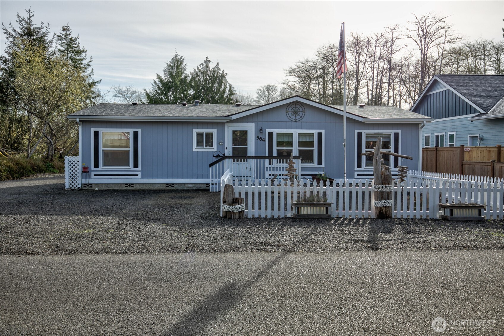 Property Photo:  564  Chenois Avenue NE  WA 98569 