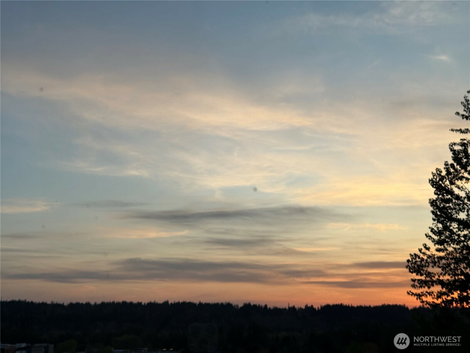 Property Photo: 8850 Redmond Woodinville Road NE 402 WA 98052