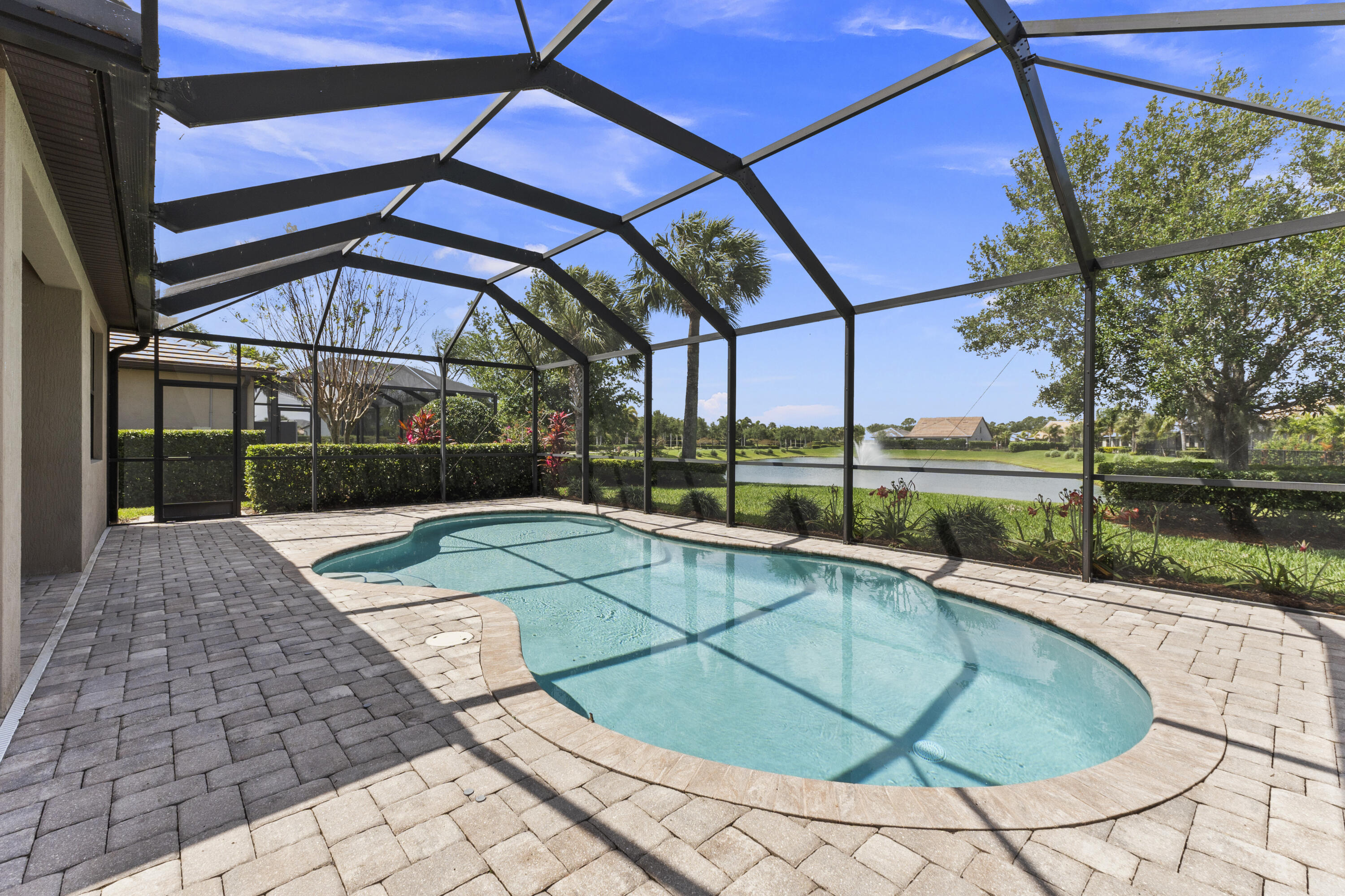 Property Photo: 251 SE Courances Drive FL 34984