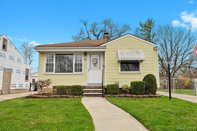 1323 Buckingham Avenue  Lincoln Park MI 48146 photo