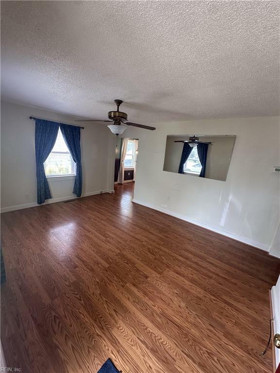 Property Photo: 19 Ansell Ave VA 23702