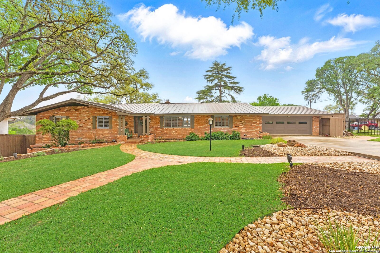Property Photo:  838 Oak Lane  TX 78130 