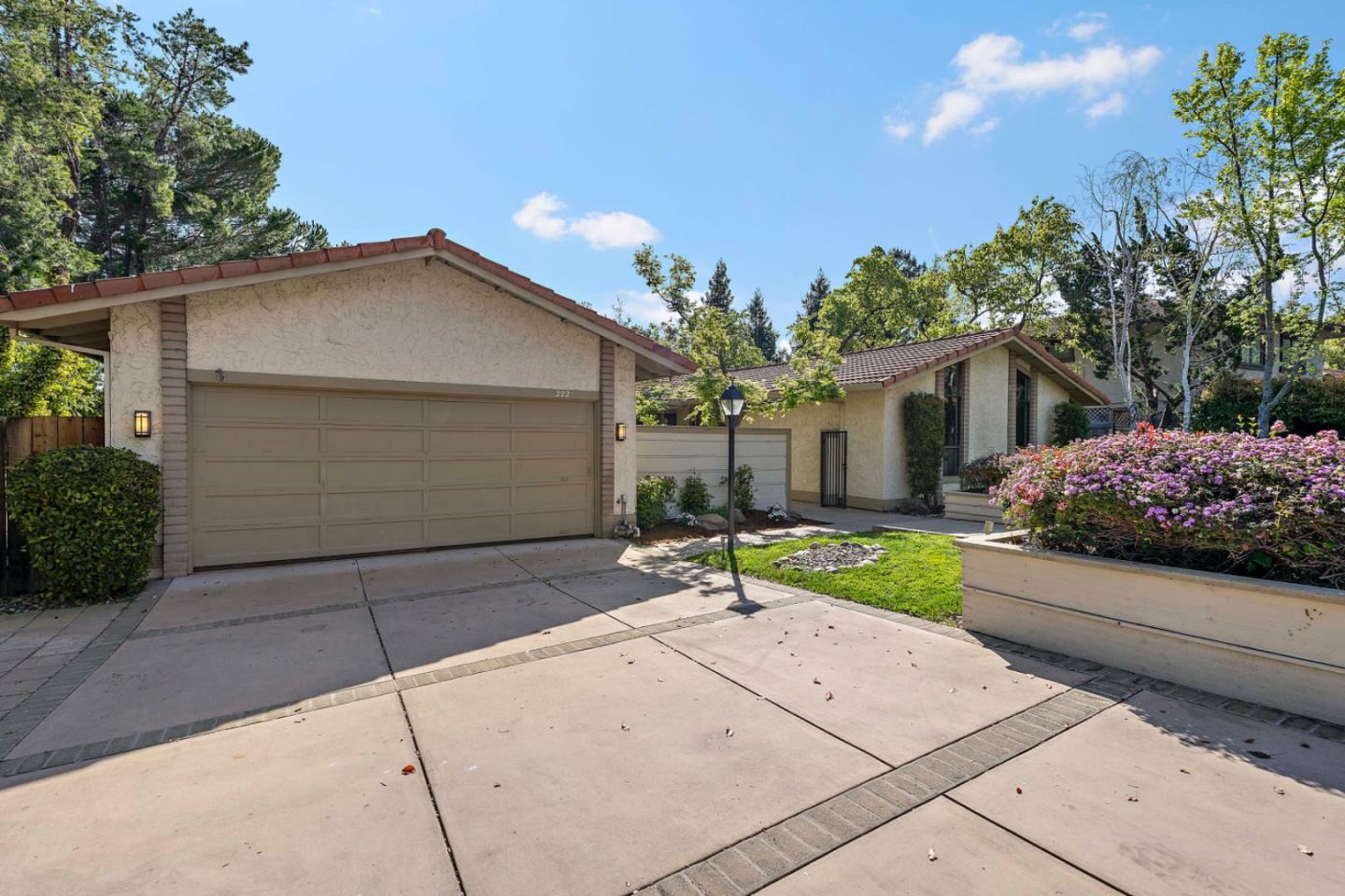 Property Photo: 222 Casitas Bulevar CA 95032