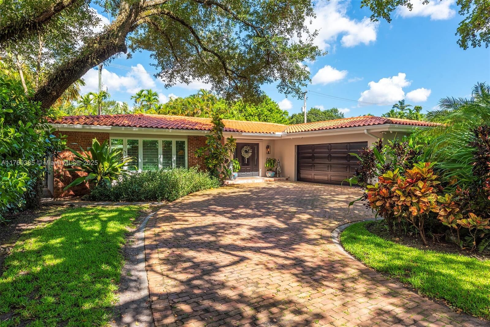 Property Photo: 1414 Ferdinand St FL 33134