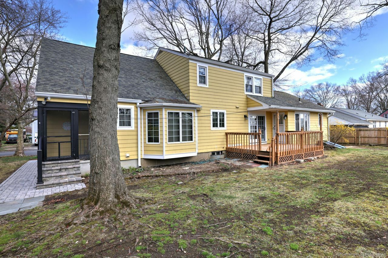 Property Photo: 195 Deerfield Drive CT 06614