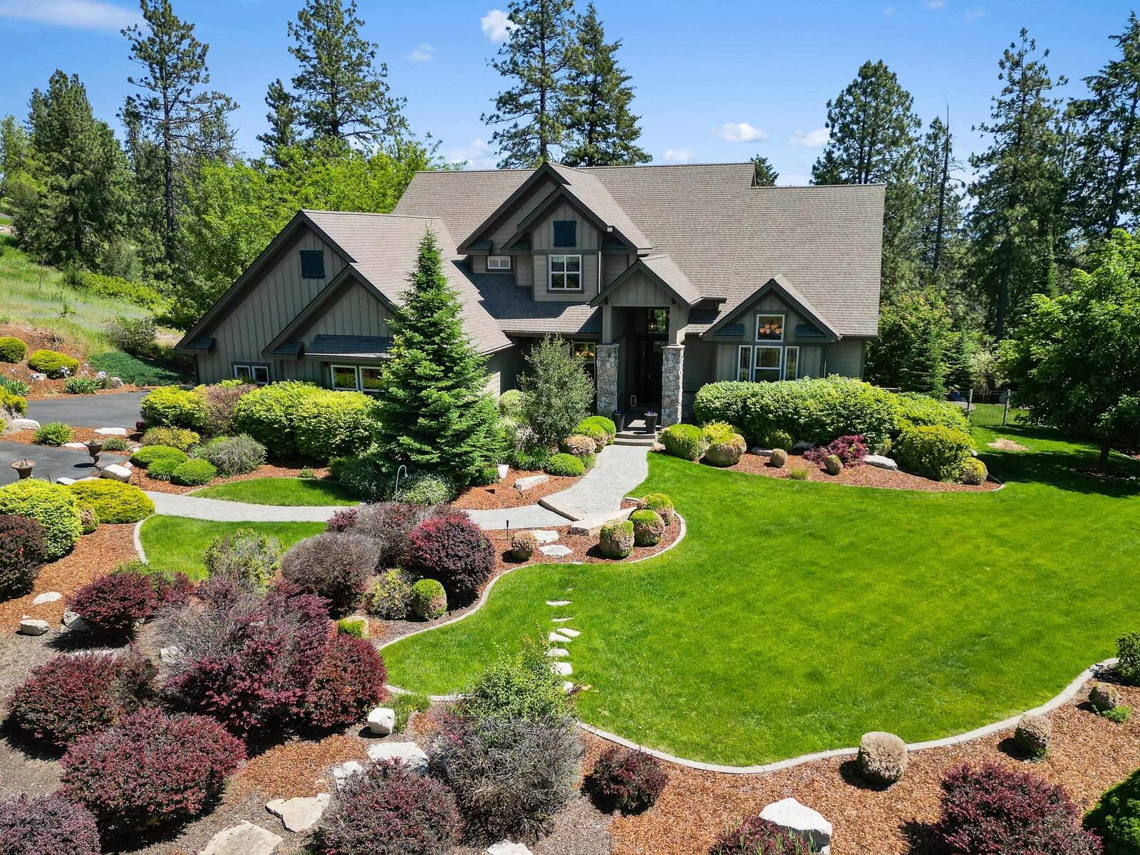 Property Photo:  16310 N Brannon Ln  WA 99208-509 