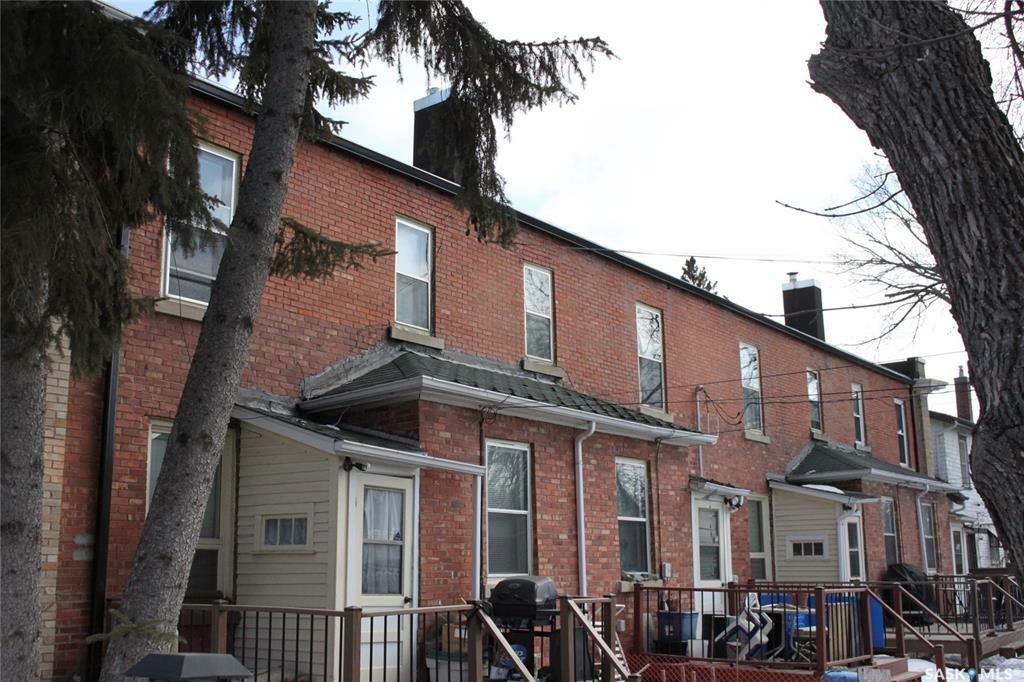 Property Photo: 1400 Argyle Street SK S4T 3S1