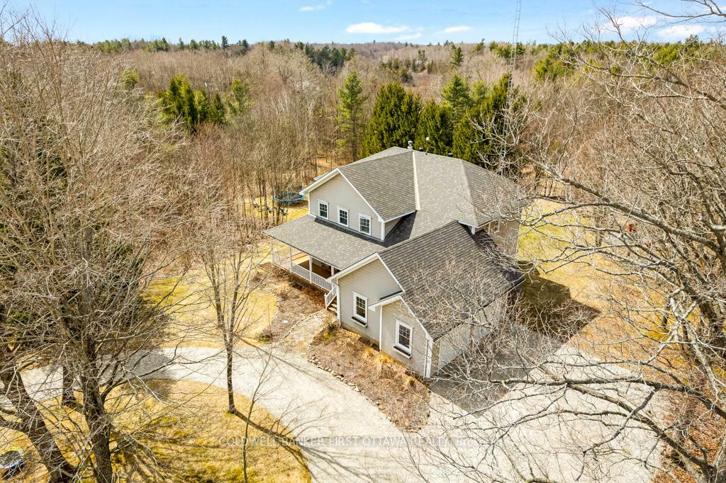 Photo de la propriété: 144 McLaren Drive ON K7H 3C7