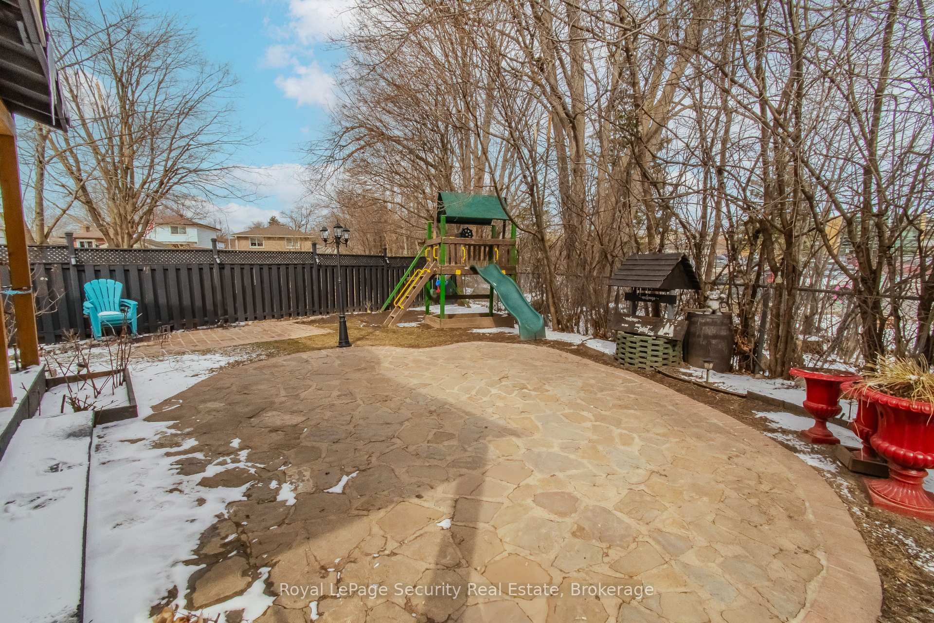 Property Photo: 73 College Crescent ON L4M 2W5