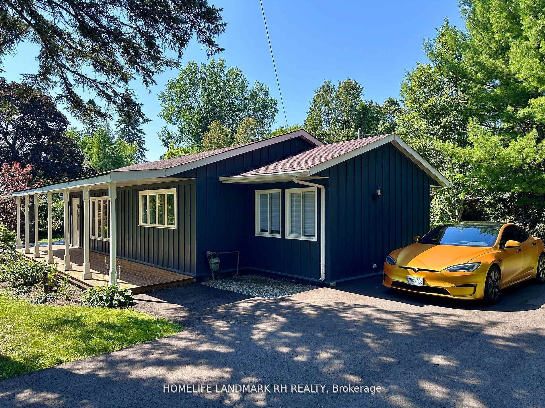 Property Photo: 20 John Street ON L7B 1J6