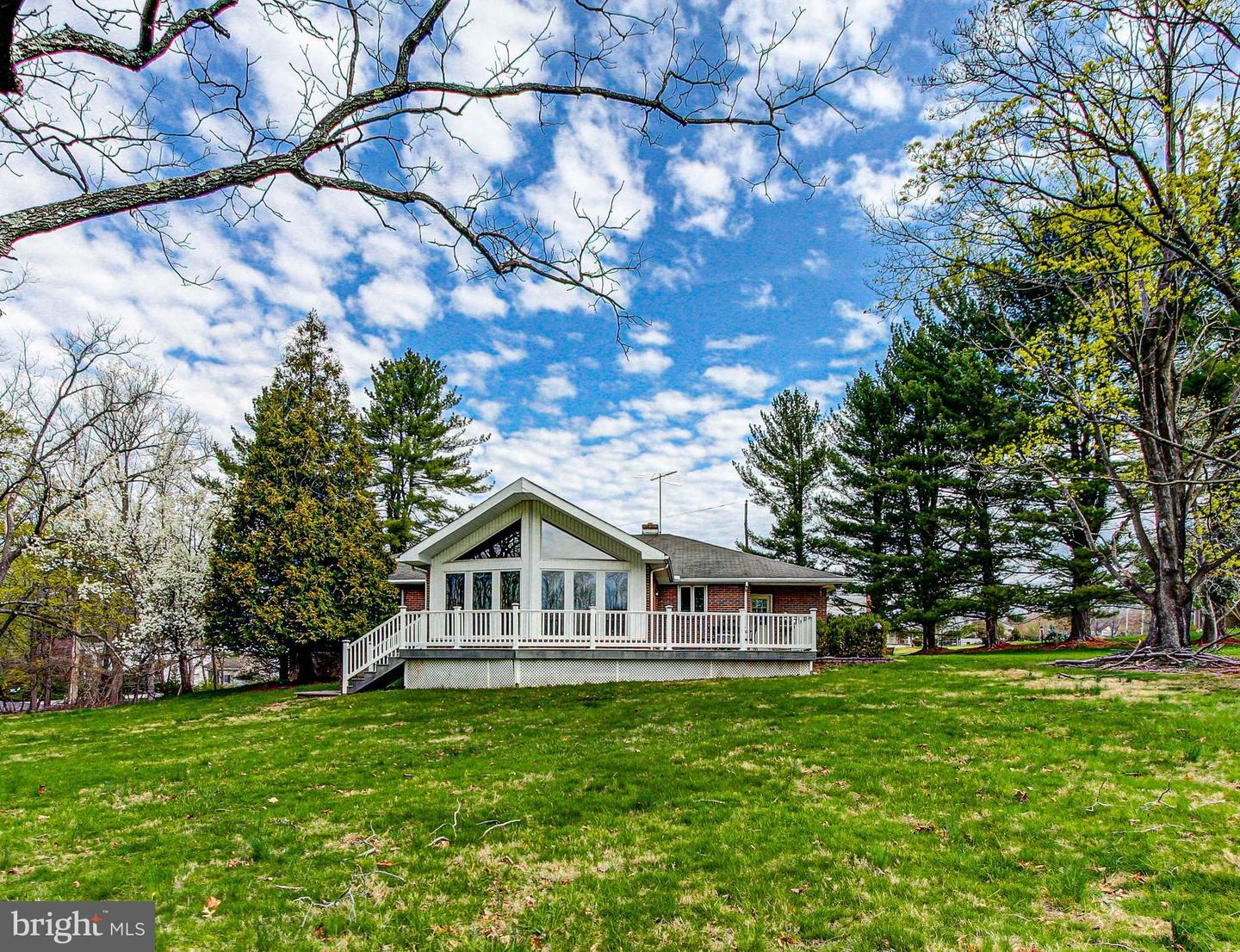 Property Photo: 1210 Bridle Path Drive PA 19446