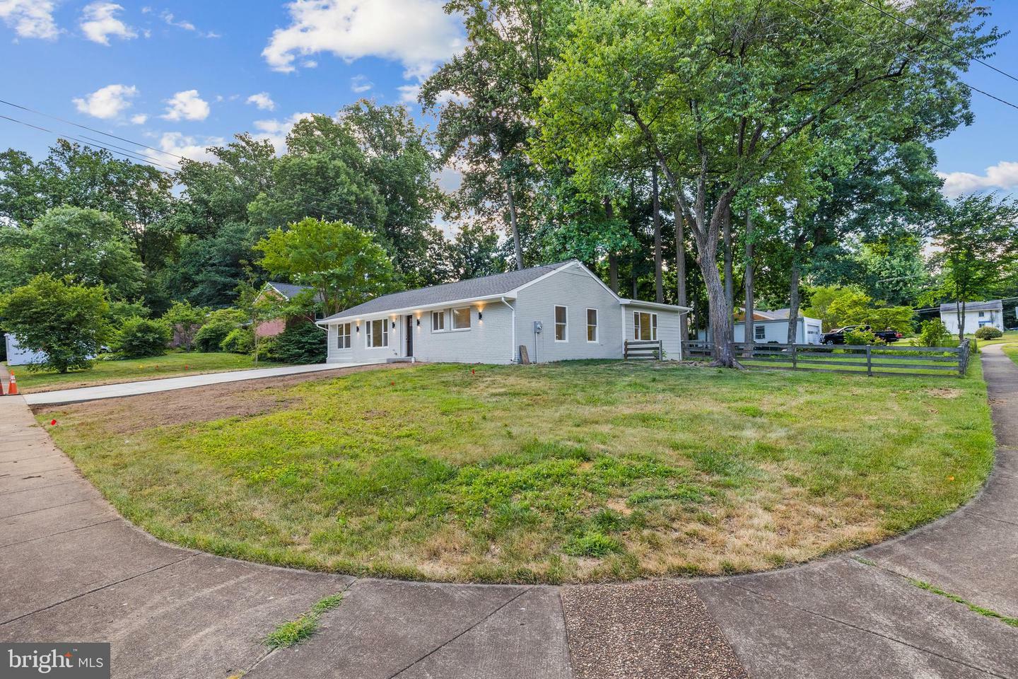 Property Photo: 7129 Catlett Street VA 22151