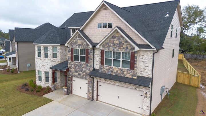 Property Photo:  121 Alton Tucker SR Blvd  GA 31005 