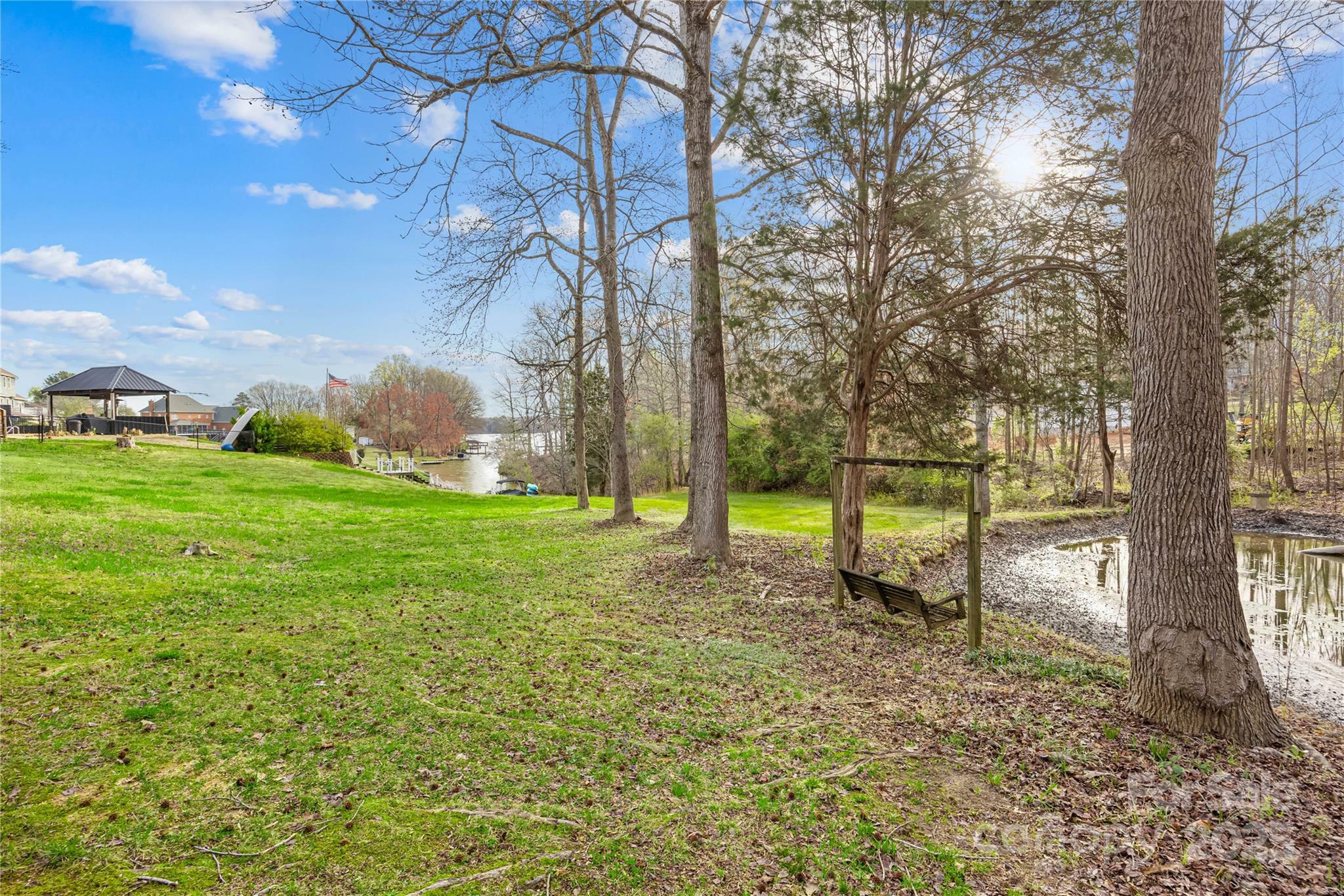 Property Photo: 32 Heritage Lane NC 28150