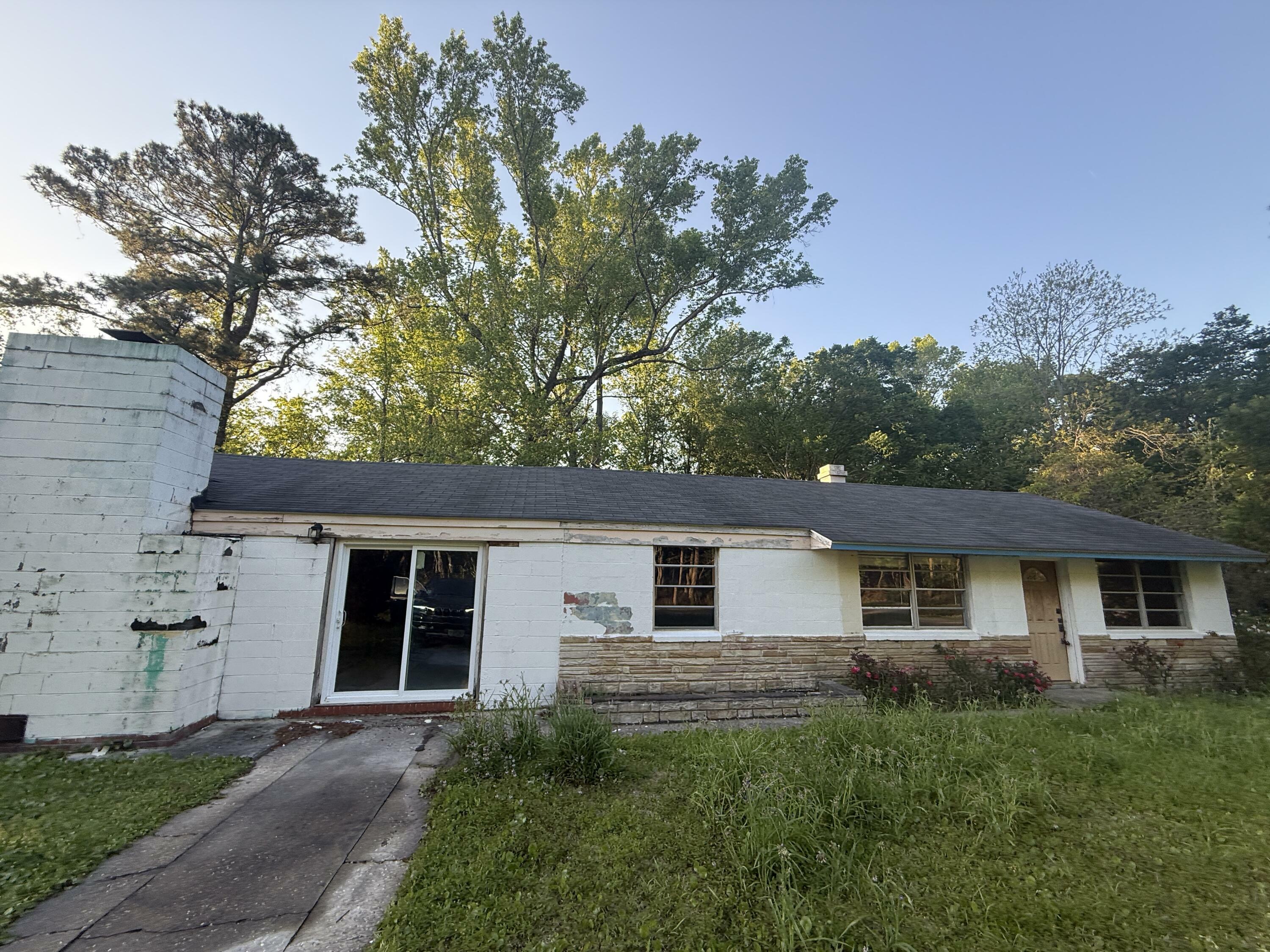 Property Photo: 1633 Southwick Drive SC 29455