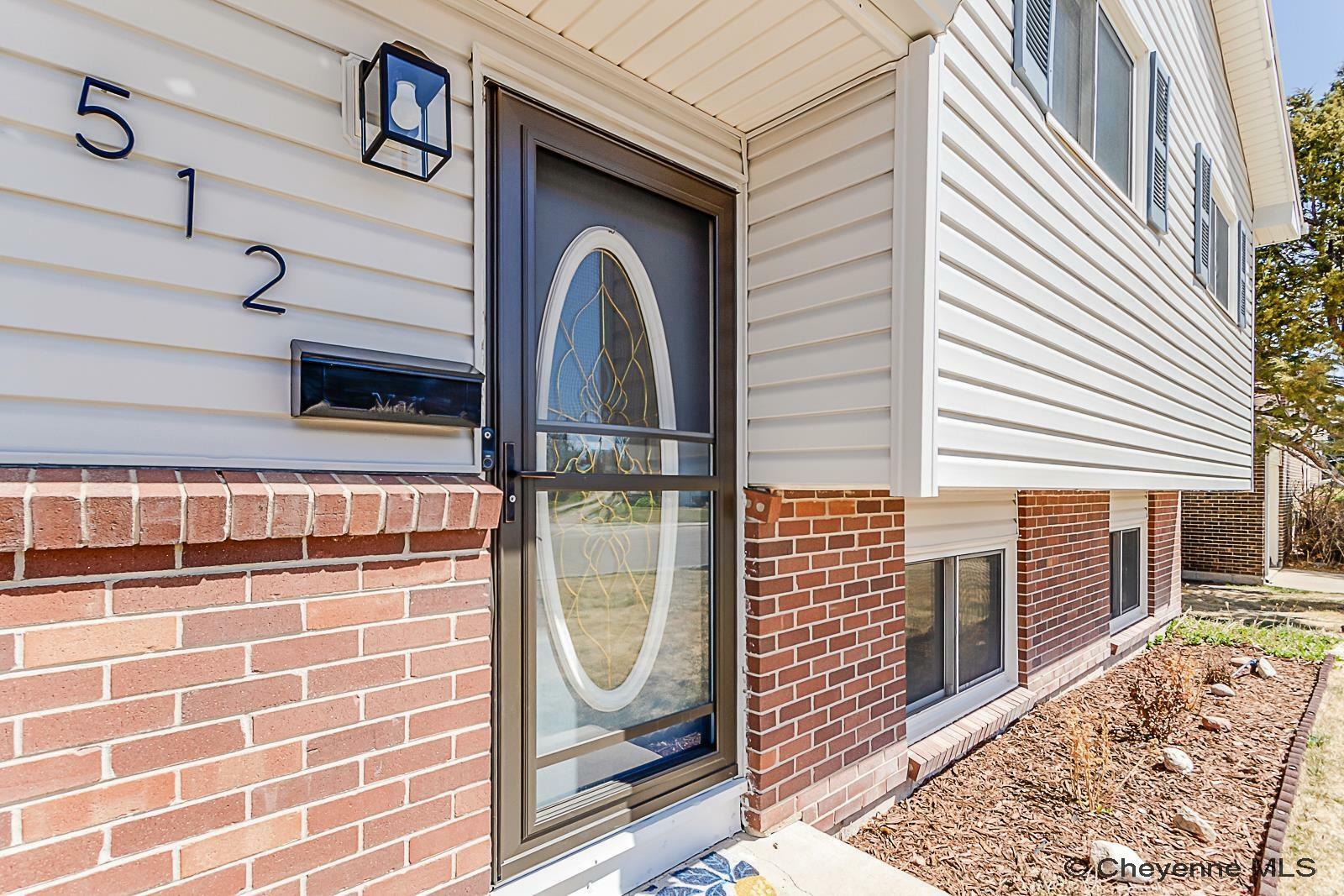 Property Photo: 512 Ogallala Pl WY 82009