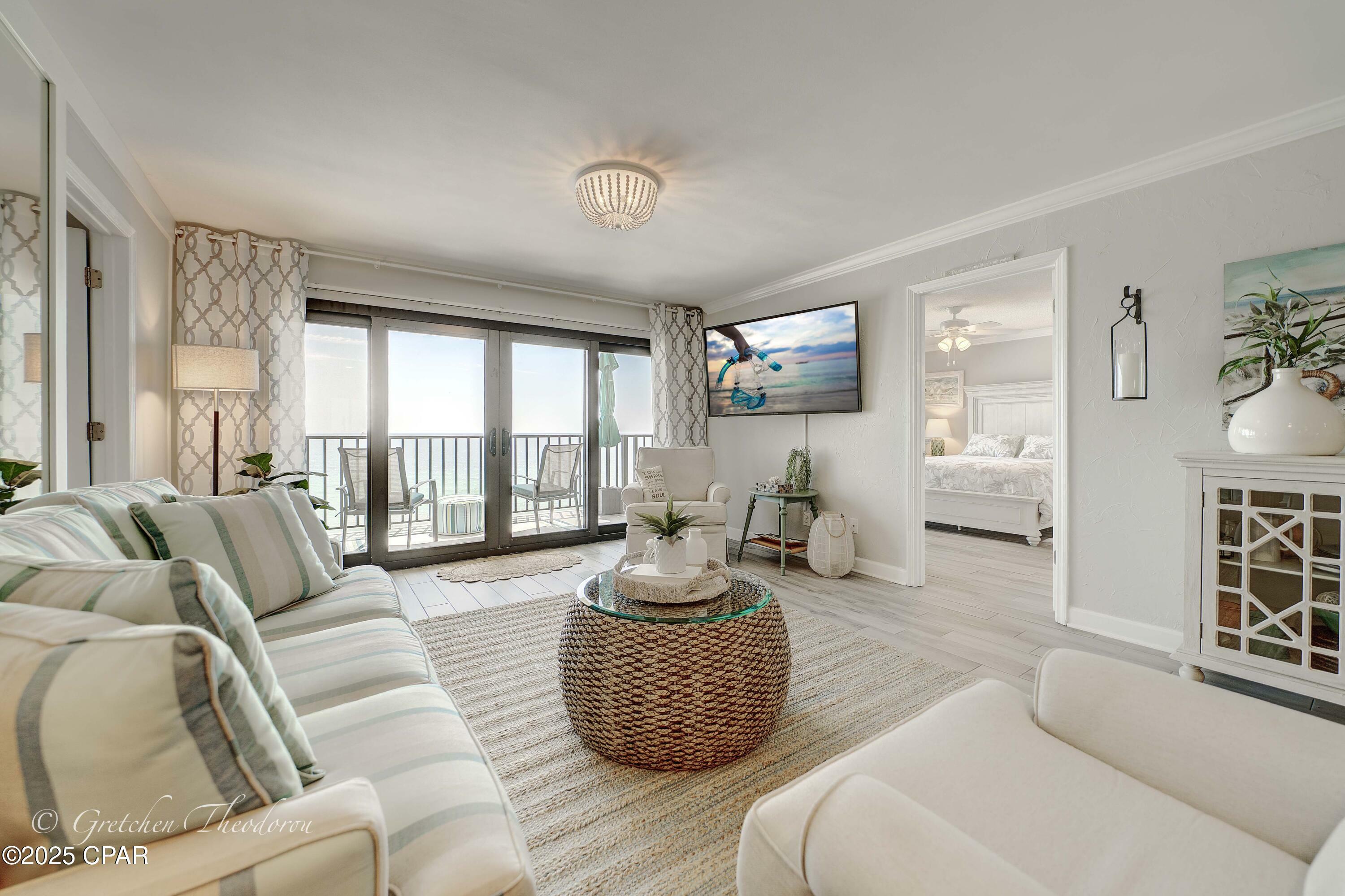 Property Photo: 4715 Thomas Drive 1106D FL 32408