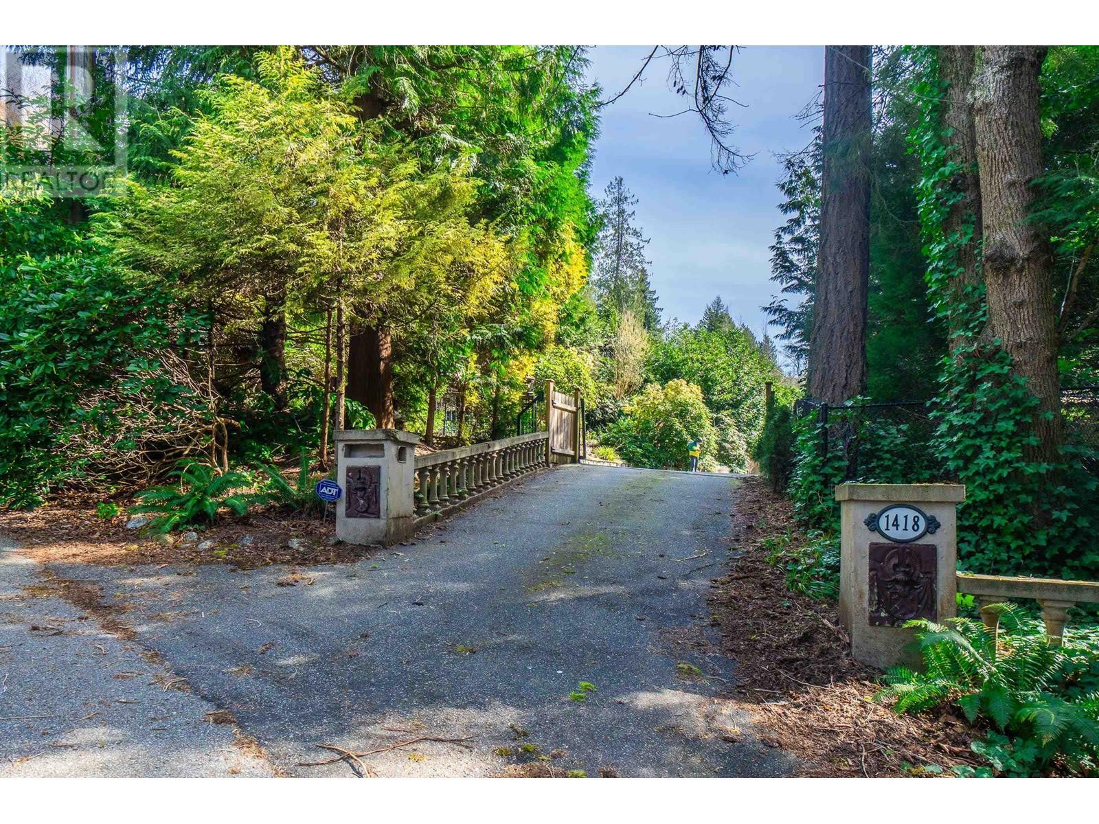 Property Photo: 1412 30th Street BC V7N 4N8