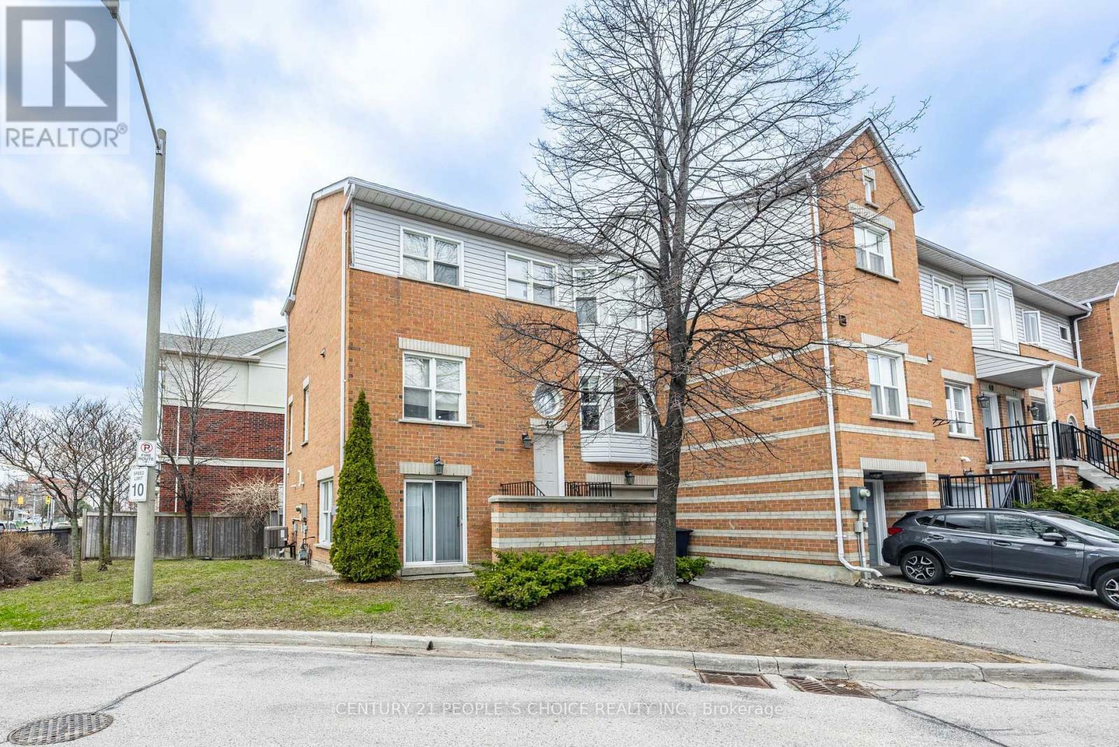 Property Photo: 630 Evans Avenue 42 ON M8W 2W6