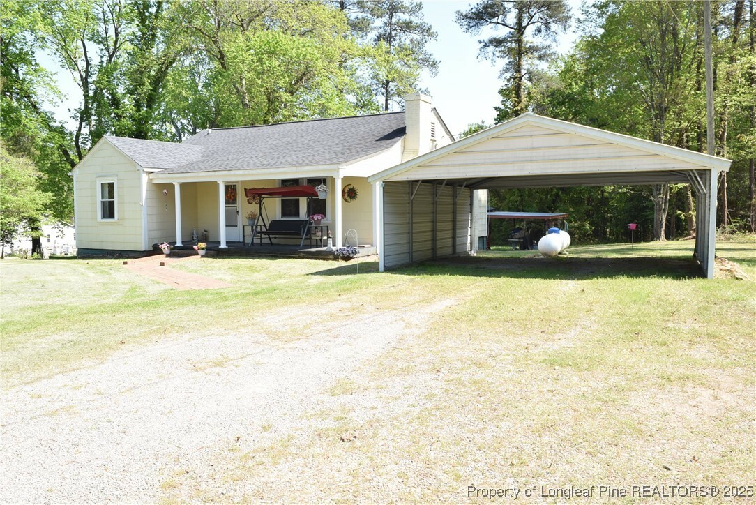 Property Photo: 3013 Carbonton Road NC 27330