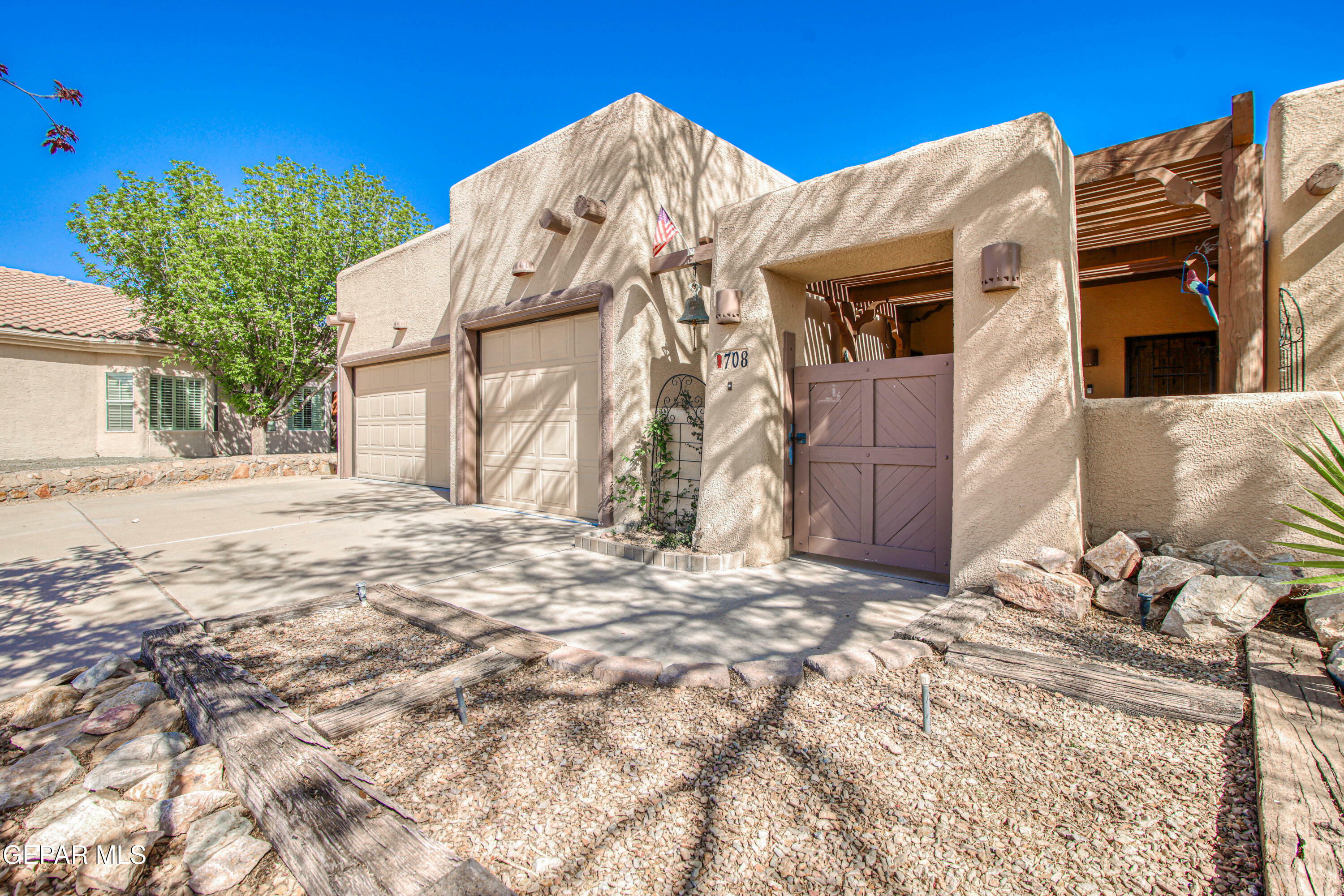 Property Photo: 708 Maxey Marie Avenue TX 79932